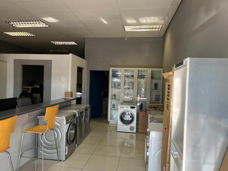 To Let Commercial Property for Rent in Montague Gardens Western Cape